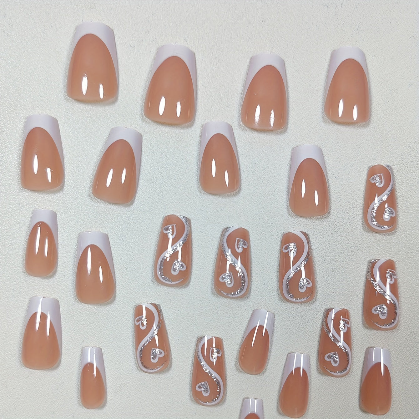 24pcs Mixed Color Short Square False Nails Set, Sexy Mature Style with Heart Pattern, Glossy Finish, Nail Art for Manicure