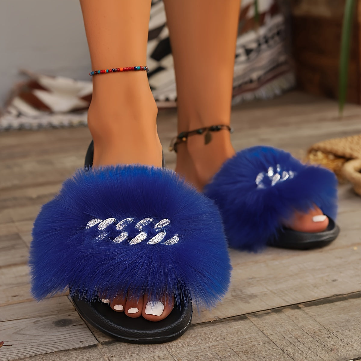 Women's Faux Fur Slip-On Sandals - Open-Toe Summer Slide Shoes with Back Strap, Plush Comfort & Elegant Design for Casual Outings, Beach, Lounging