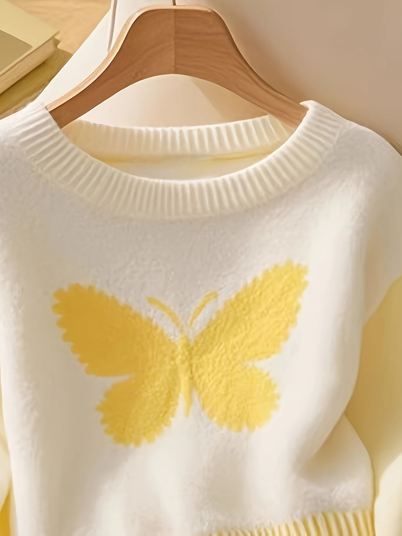 Sweet and Gentle Contrast Color Jacquard Butterfly Sweater Women's Long Sleeve Spring and Autumn New Fashion Soft Waxy Knit Top