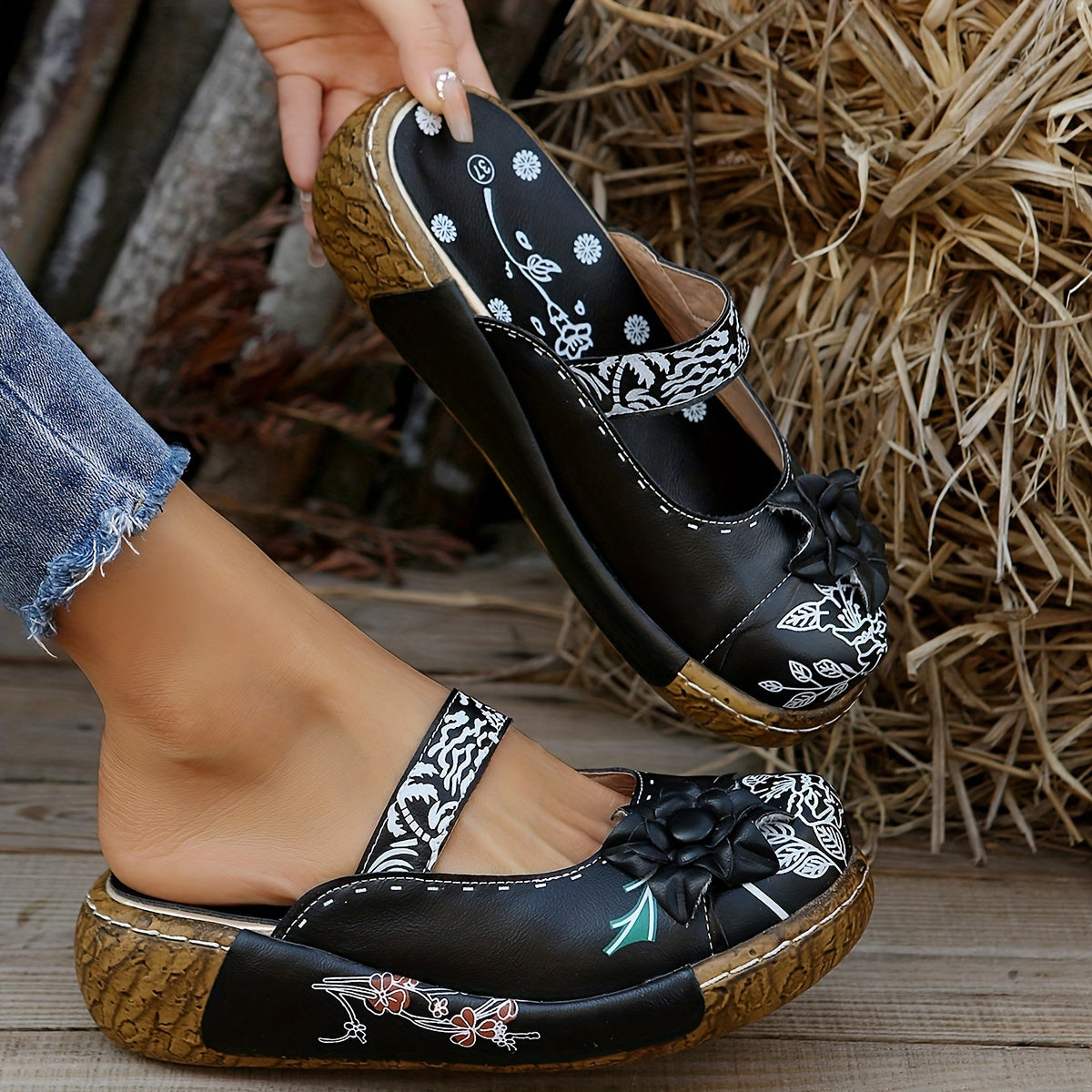 Women's Hawaiian Style Slip-On Sandals & Slippers - Floral Pattern PU Cover Flat Sole Comfortable Casual Shoes for Beach, Summer, All-Season Wear, Beach Shoes, Leisure Footwear, Durable Traction Footwear