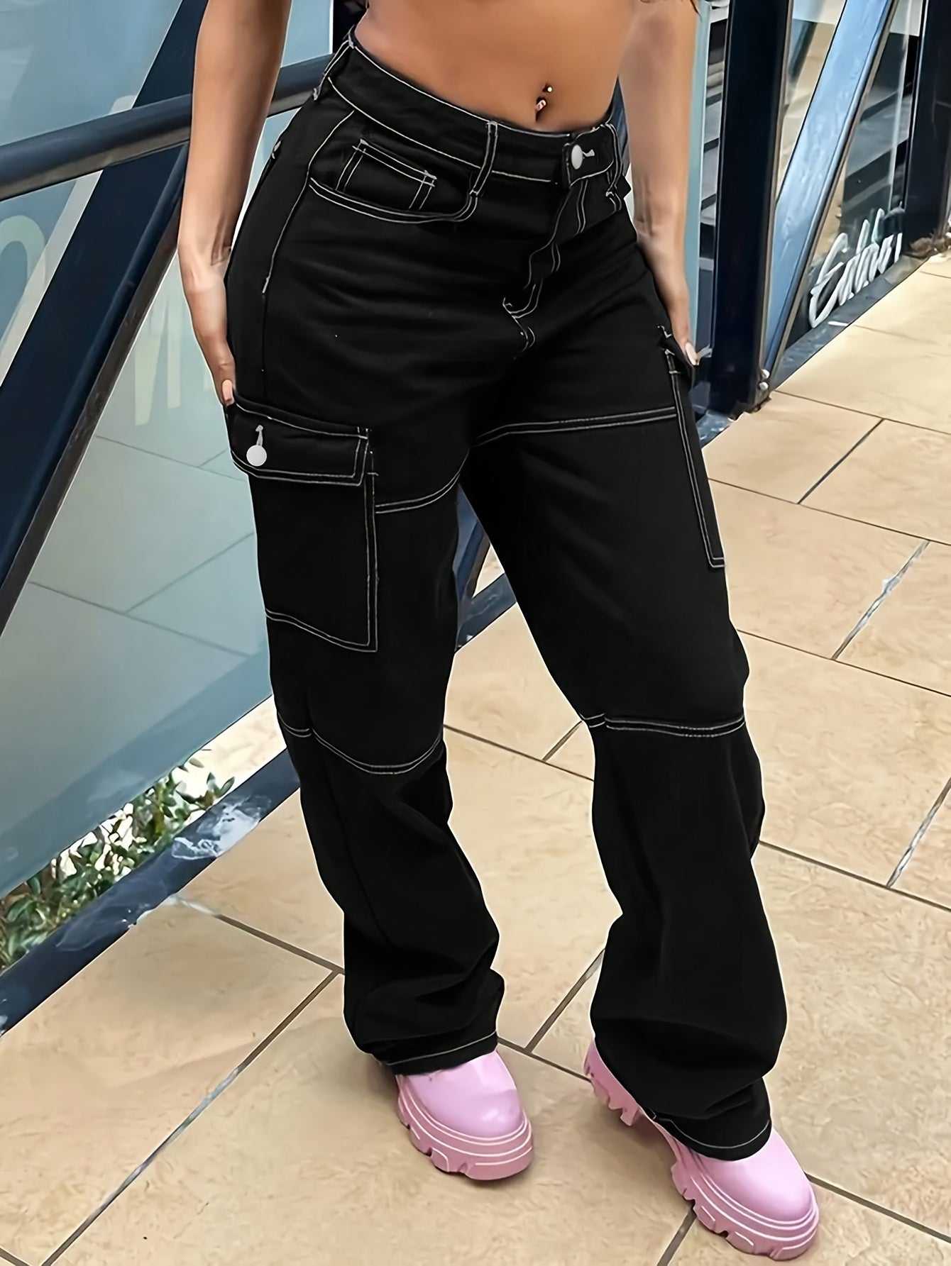 Women's High-Waisted Wide Leg Cargo Jeans with Flap Pockets - Loose Fit Y2K & Kpop Style, Black Straight Leg Denim for Casual Wear, Everyday Fashion Pants | Fashionforward Denim | Nonstretch Denim, Chicsale