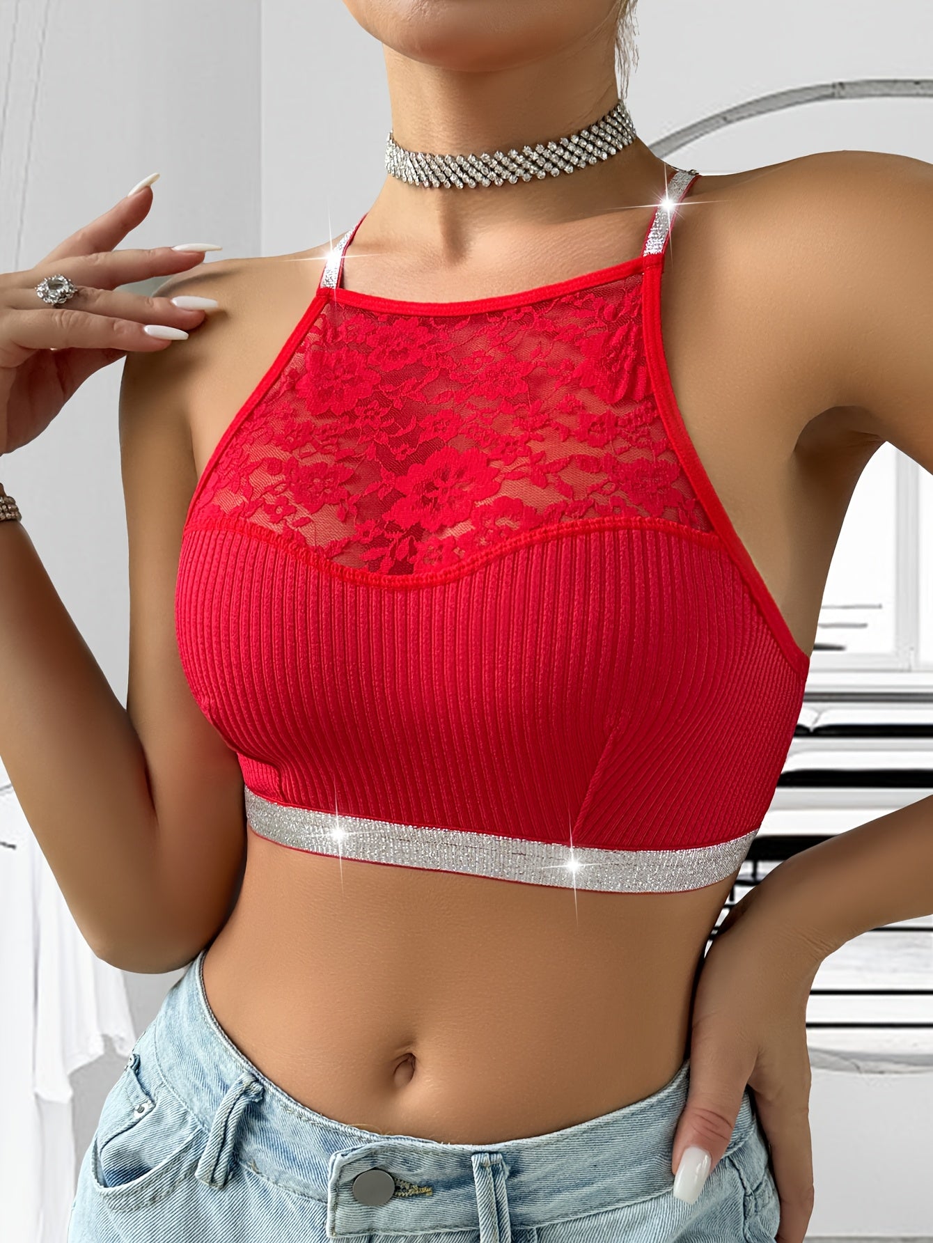 Women's sexy top, vest, sexy lace pattern splicing, shiny silver strap bra, comfortable, fashionable, soft and close fitting Women's underwear and underwear