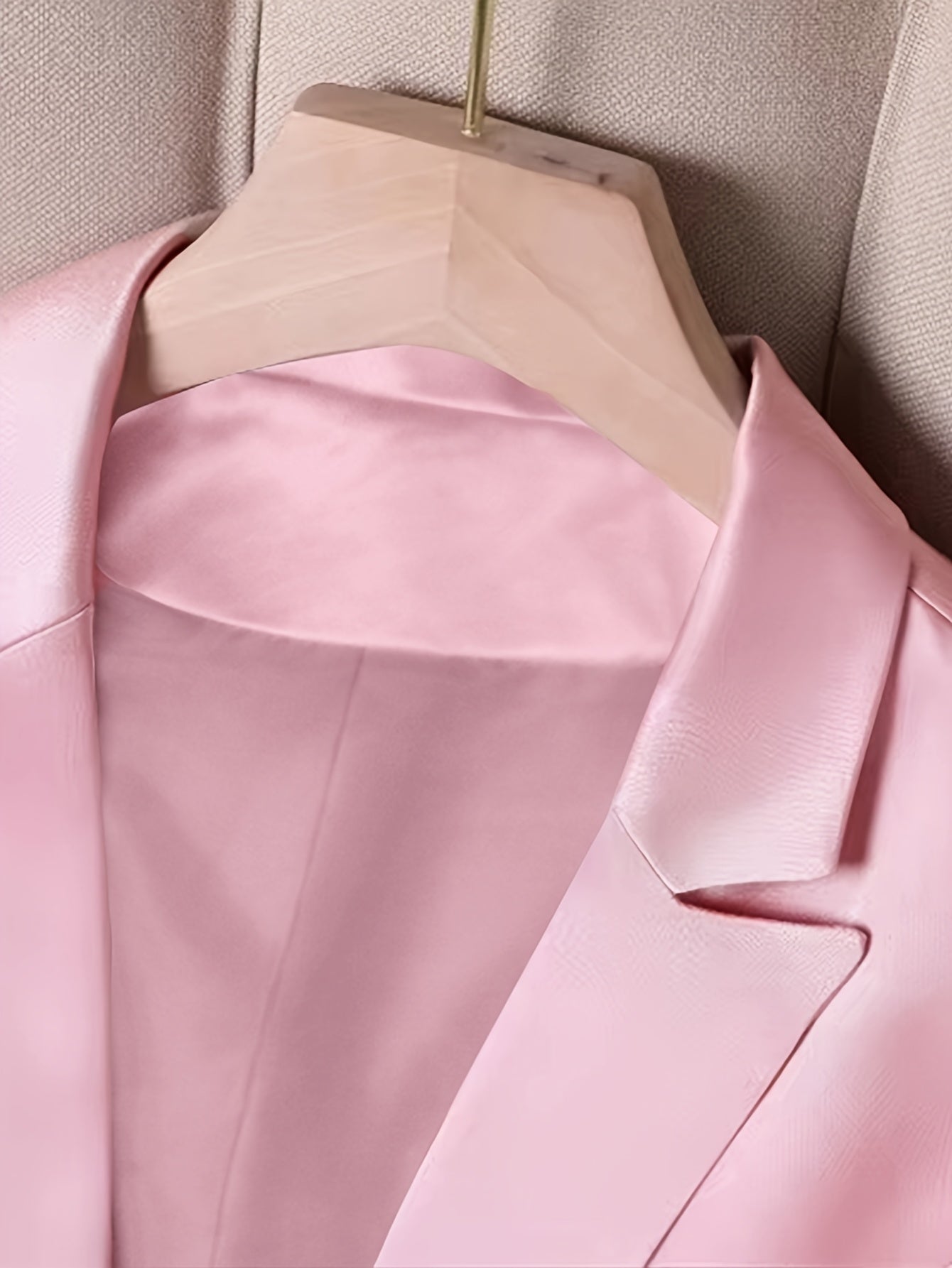 Elegant Satin Blazer for Women, Solid Color, Single Breasted, Three Quarter Sleeve, Polyester 96% Elastane 4%, Regular Fit, Woven, Button Detail, No Belt, All Seasons
