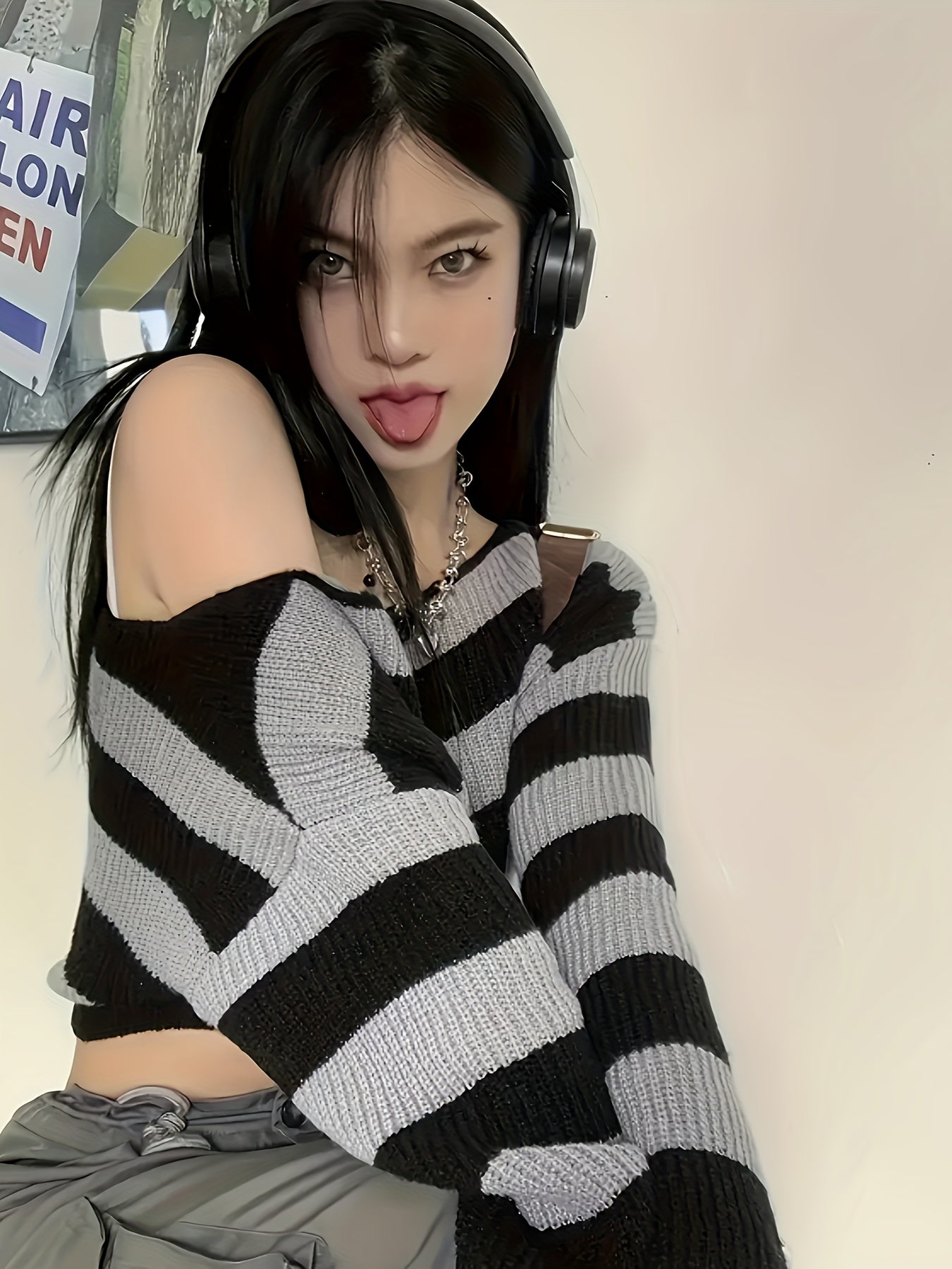 Chic Striped Crop Sweater for Women - Long Sleeve, Round Neck, Polyester Knit Pullover