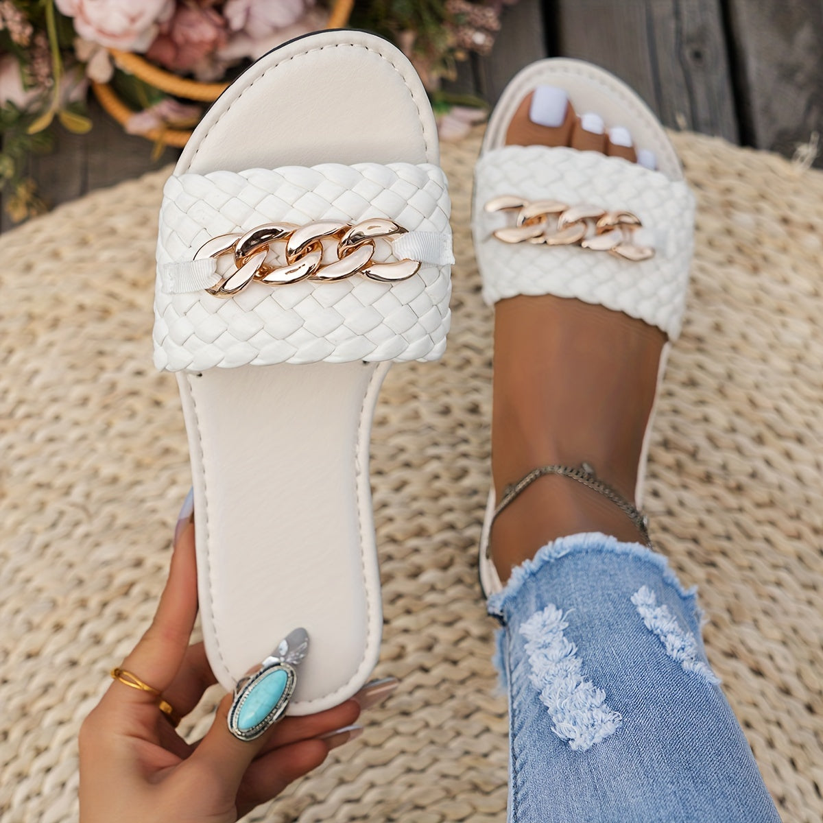 Women's Chain Decor Slide Sandals - Casual Open Toe Flat Summer Shoes, Lightweight Braided Slide Sandals - For Women - Perfect for Summer Beach, Vacation & Casual Wear - Ideal Gift for Fashionable Women
