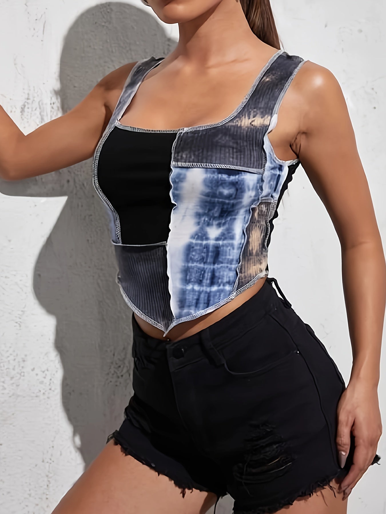 Women's Sexy Tie-Dye Color-Block Sleeveless Crop Top - Stretchy Round Neck Summer Vest, Blue & White Casual Chic Blouse for Women, Beachwear, Contrast Detail, Medium Elasticity, Stretchy Fabric