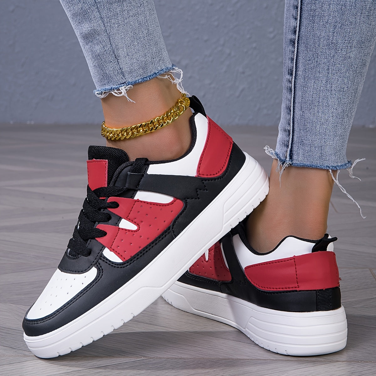 1 Pair Women'S Casual Fashion Sneakers - Geometric Pattern, Low-Top, Lace-Up, Round Toe, Faux Upper, Fabric Lining, EVA Sole, Comfortable Walking Shoes for All Seasons