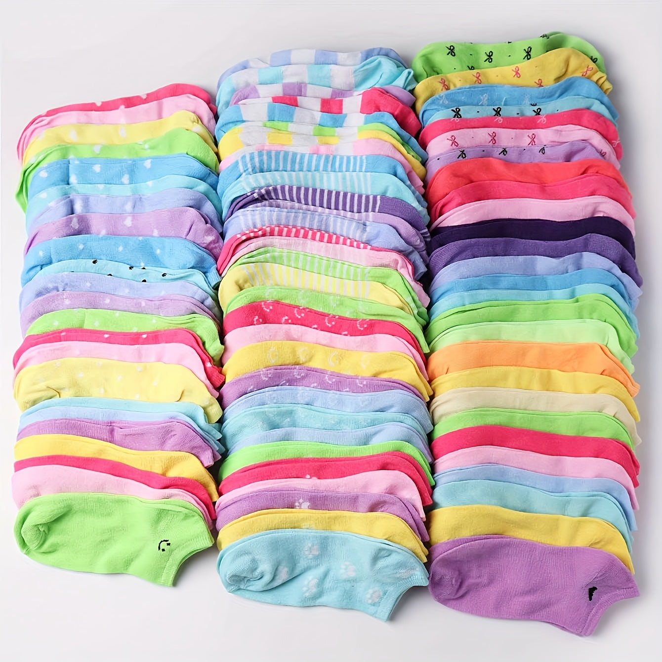 20 Pairs Women's No-Show Socks - Geometric Pattern, Smooth Polyester Fabric with 120g/m² Weight - Casual & Gift-Perfect | Soft & Breathable | Ribbed Low Cut Design