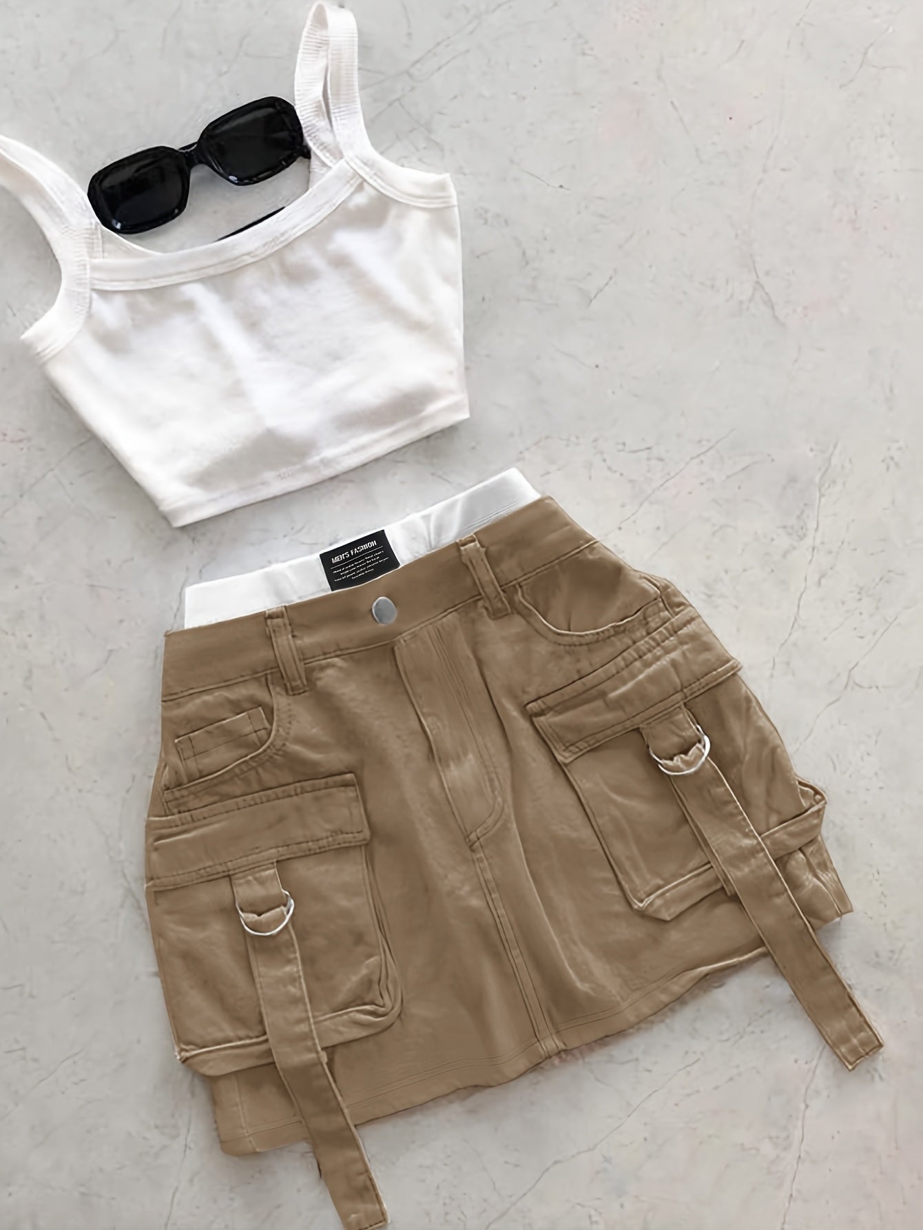 Women's High-Waisted Casual Shorts with Contrast Waistband & Multiple Pockets - Solid Black Non-Stretch Fabric, Machine Washable All-Season Versatile Style, Functional Clothing, Durable Summer Wear