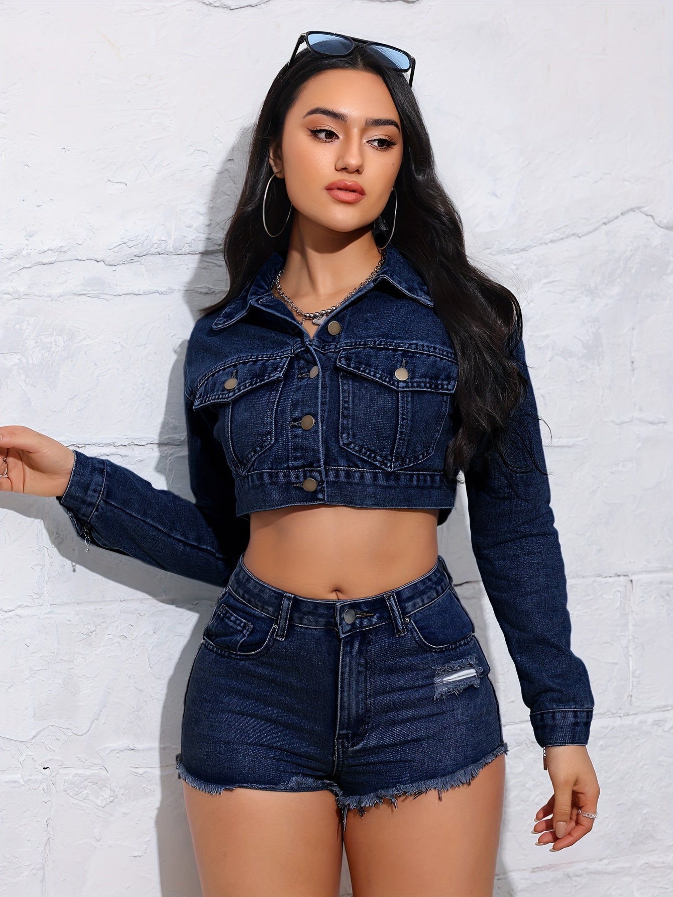 [Vintage Blue Denim Jacket] Vintage-Inspired Blue Denim Jacket - Chic Women's Short Style with Raw Hem & Distressed Details - Long Sleeves, Button Closure, Non-Stretch Fabric