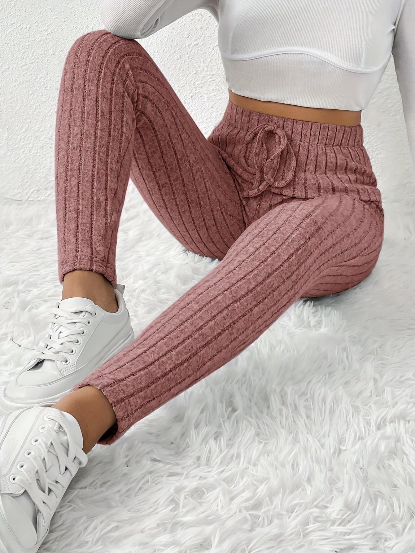 Elegant High-Waist Ribbed Knit Pants for Women - Cozy & Chic Brown Slim-Fit Trousers with Elastic Waistband, Perfect for Fall/Winter Casual Wear