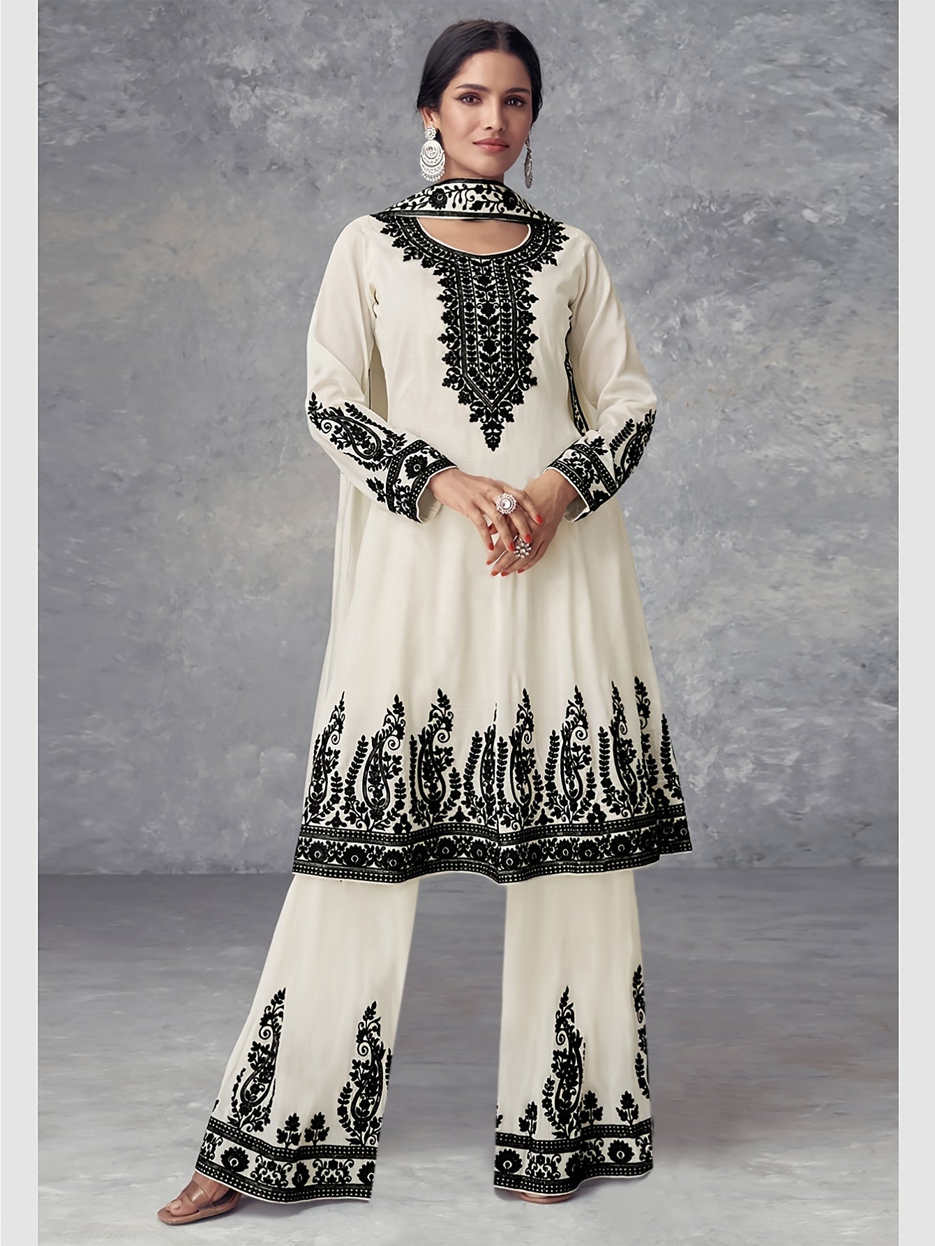 Women'S Loose Fit Ensemble Set with Floral Pattern - Elegant Long Sleeve Dress & Traditional Jewelry, Beige with Black & White Design, Perfect for Spring/Fall, Cultural Wear|Elegant Evening Wear|Polyester Ensemble