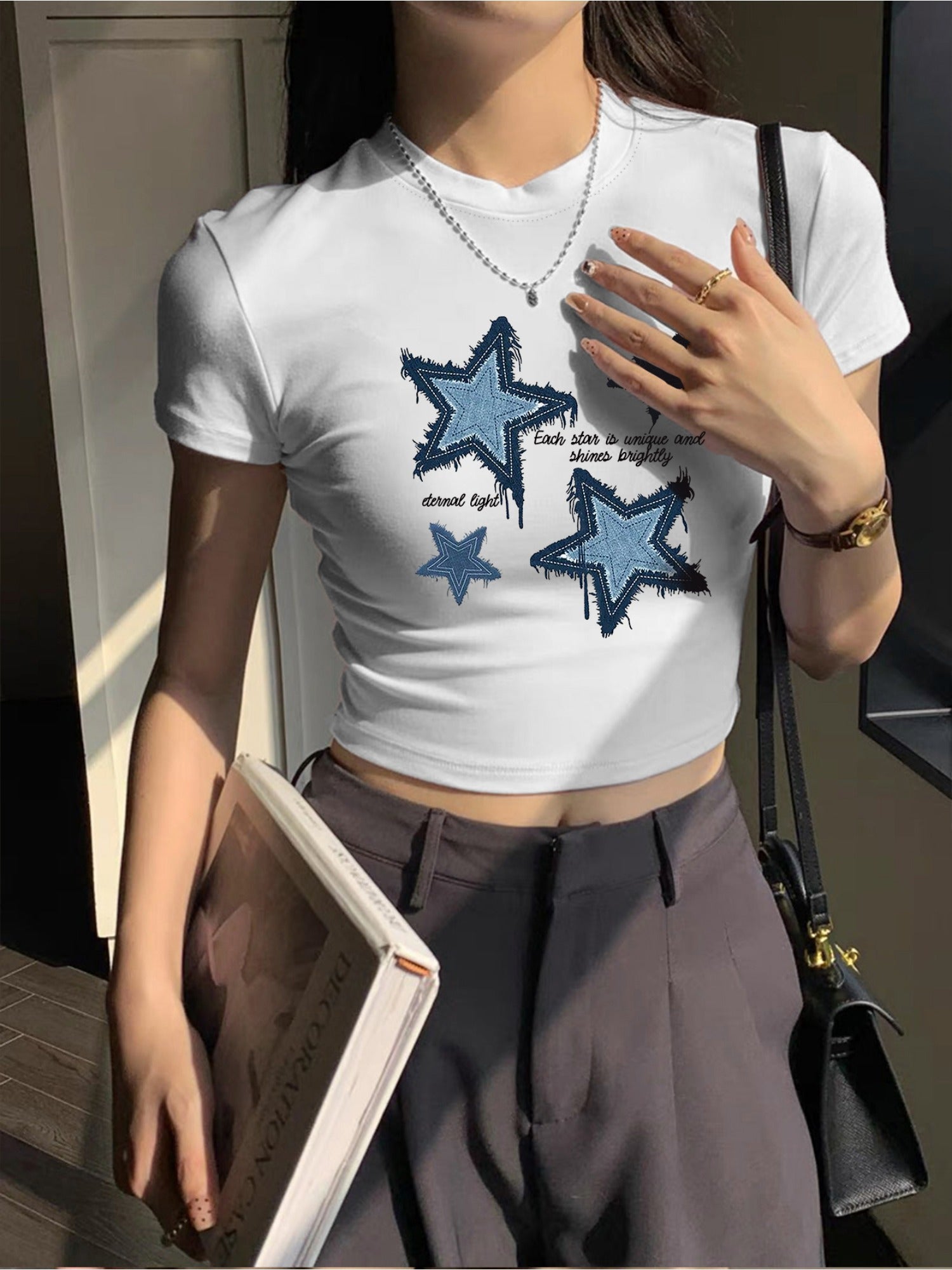 Stylish Star Pattern Print T-shirt - Unique Creative Design, Relaxed Fit, Short Sleeve, Classic Crew Neck - Perfect for Summer Wardrobe, Ideal for Outdoor Activities Tee For Adult, Women, Teen, Teenager, Adolescent,Youth.