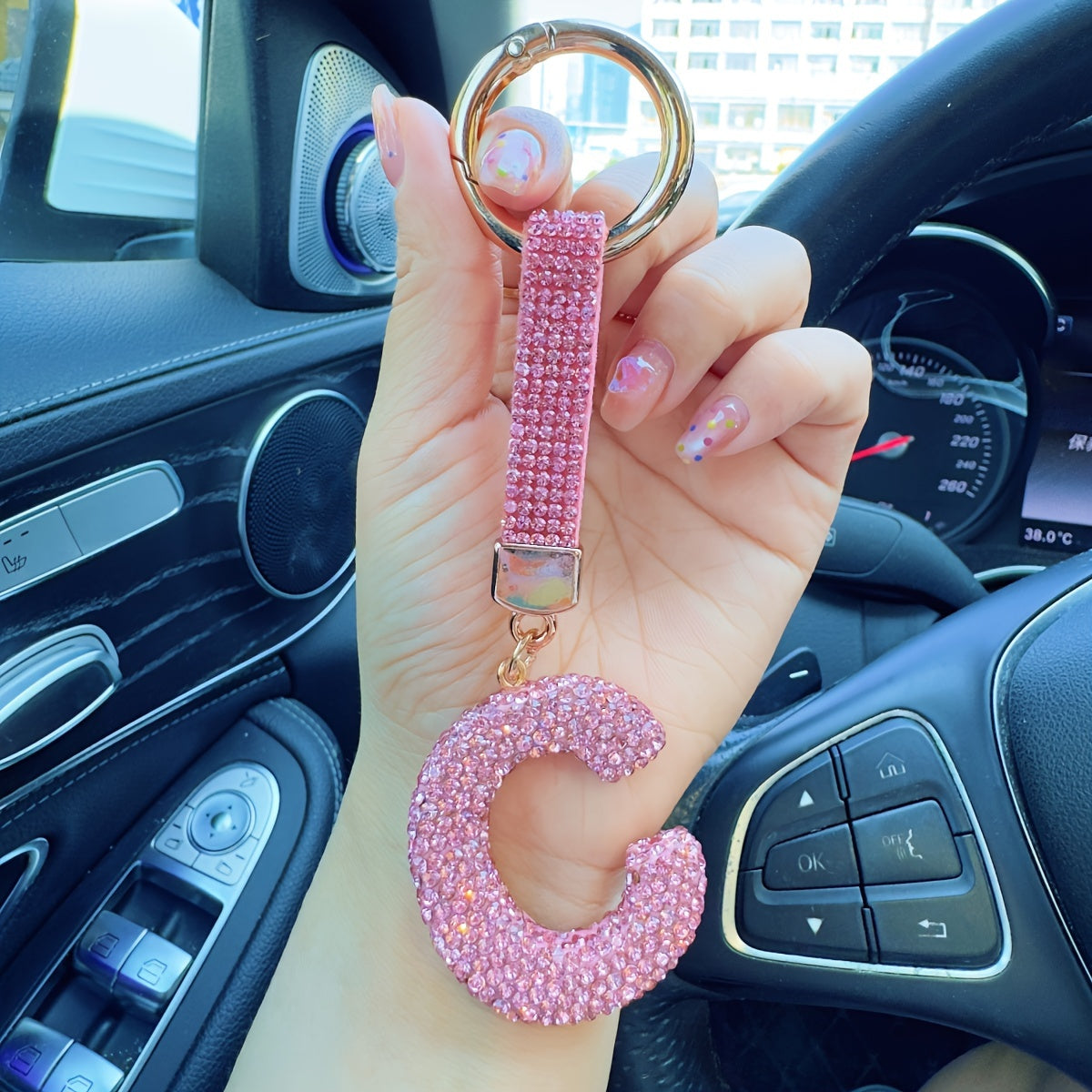 Personalized Rhinestone Initial Keychain – Shiny Pink Alphabet A–Z Charm Pendant for Women – Decorative Alloy Key Ring with Buckle – Birthday & Festival Gift