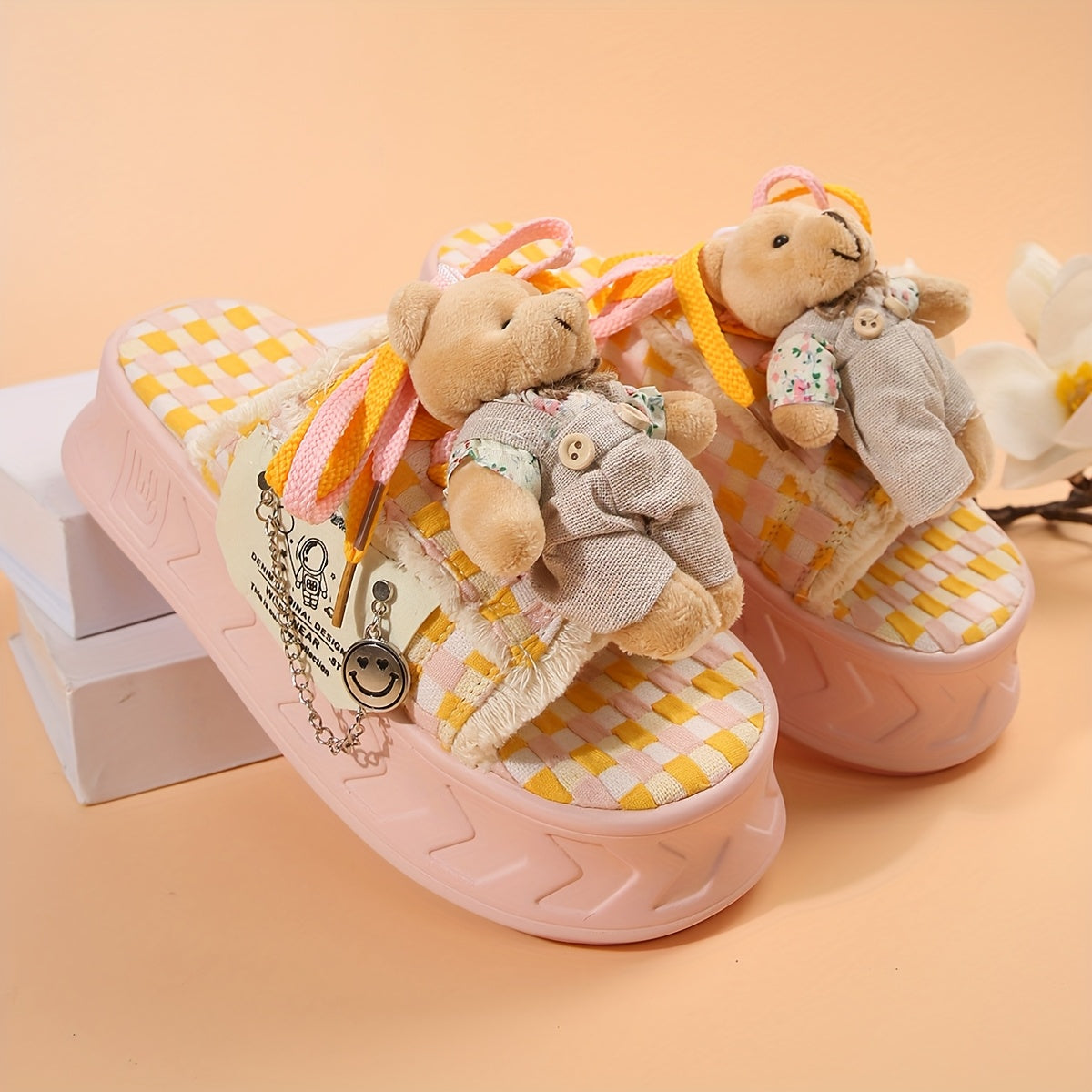 Women's Cute Bear Charm Slide Sandals - Comfy Thick Sole Pink Platform Shoes with Checkered Pattern, Casual Open-Toe Design for Casual Attire, Strappy Sandals