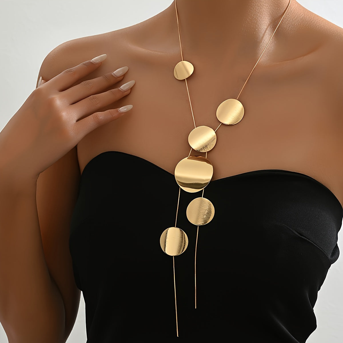 Round Pendant Necklace, Vintage Bohemian Style Circular Charms With Fine Snake Chain, Jewelry For Event & Banquet Outfits