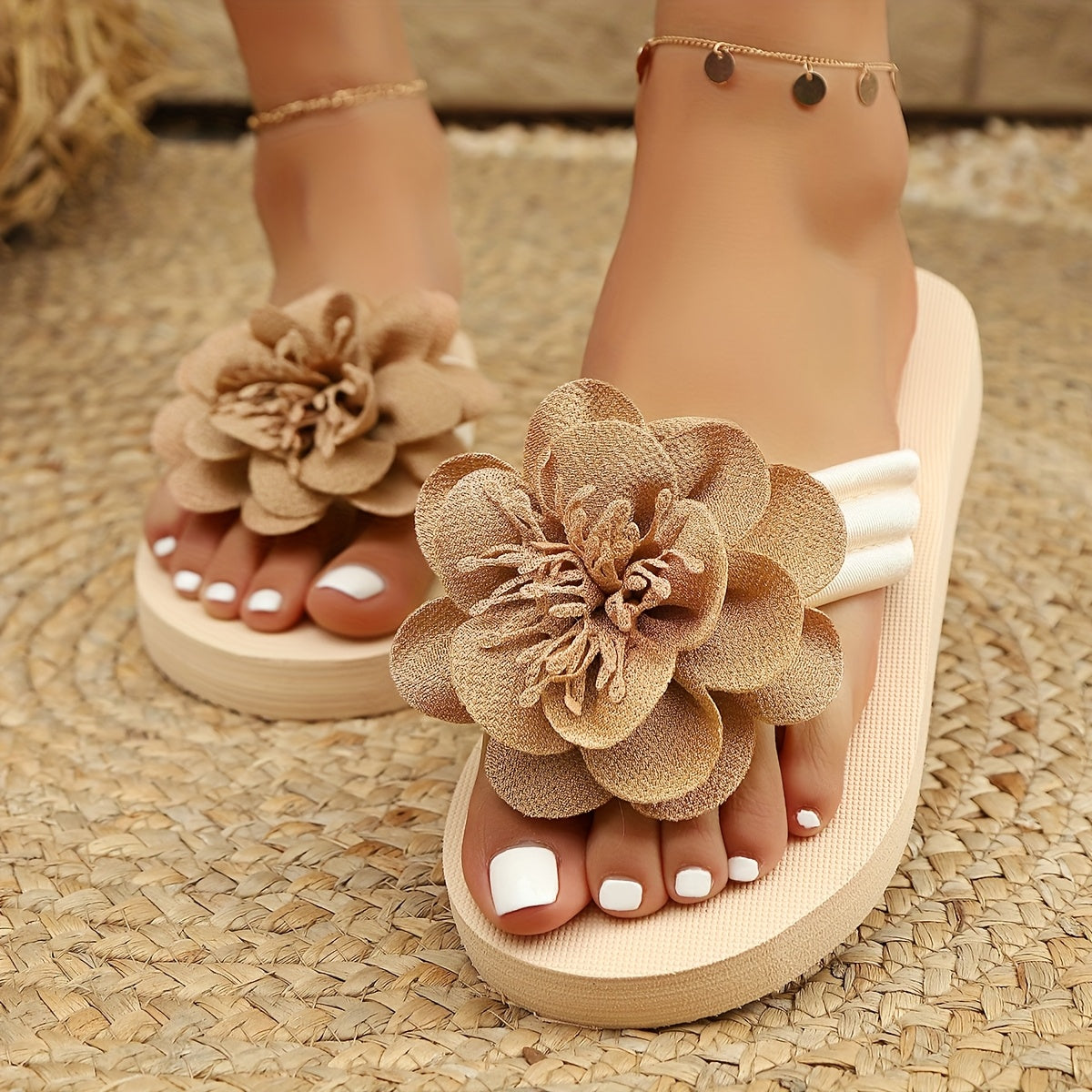 Women's Floral Flip-Flops - Comfortable Summer Beach Slides, Casual Open Toe Sandals with Soft Sole - For Women - Perfect for Summer Beach, Poolside & Casual Wear - Ideal Gift for Summer