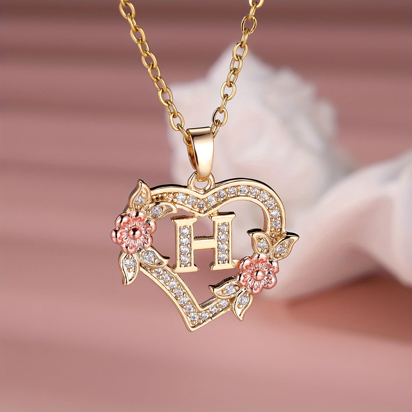 1pc A-Z Letter Love Heart Necklace Elegant zirconia Rose Golden Necklace Valentine'S Day Gift Trendy Jewelry For Women