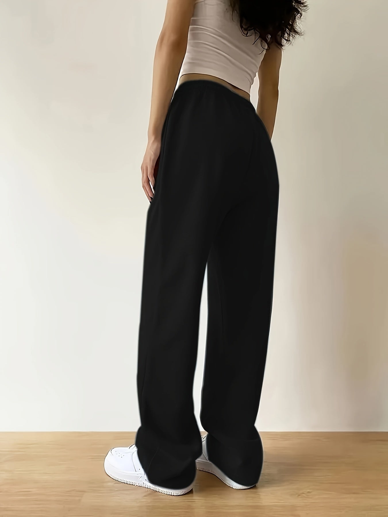Women's Geometric Print Straight-Leg Jogger Pants with Elastic Waist & Pockets - All-Season Casual Lounge Pants, Machine Washable Black Trousers for Women, Casual Attire, Comfortable Fit
