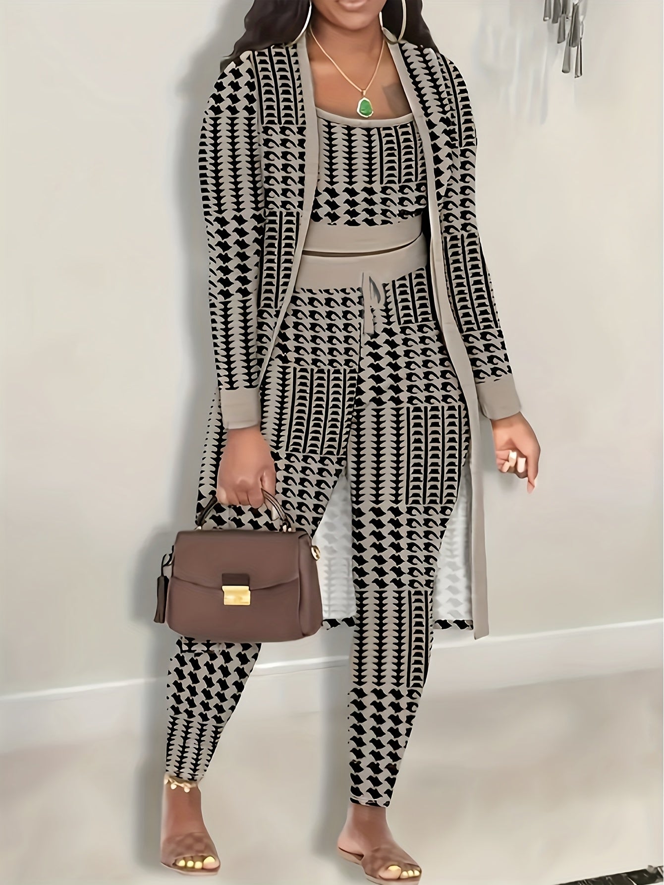 Three-Piece Set with All-Over Print, Featuring a Cropped Tank Top, Fitted Pants, And a Long-Sleeve Cardigan, Women'S Clothing, Sleepwear.