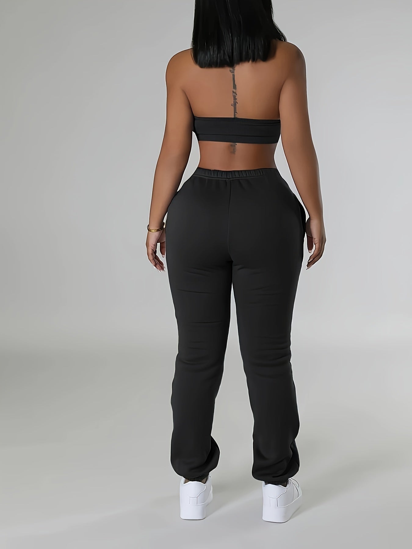 Chic Women's Halter Neck Backless Crop Top & High-Waist Jogger Set - Stretchy Polyester/Spandex Blend, Machine Washable, Casual Solid Color, Perfect for Fall/Winter