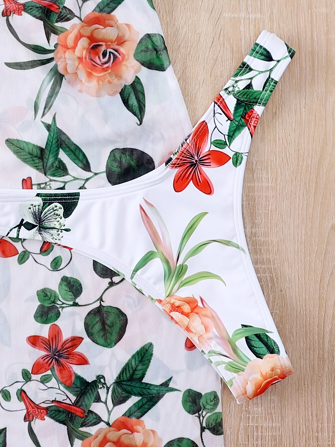 2pcs Floral Print Knit Nylon Swimsuit Set, High Stretch, Hollow-Out, Halter Neck, Sun Protection Swimwear