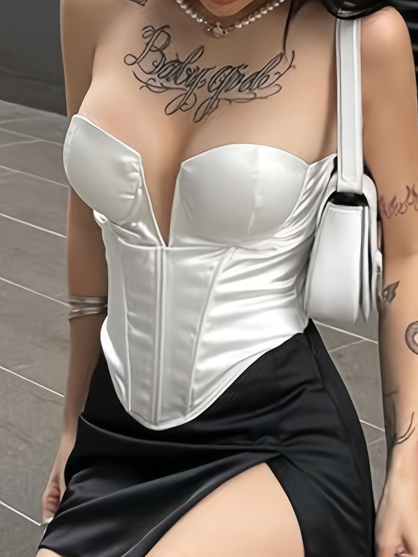 Women'S INS Style Fishbone Vest Top, Sleeveless V-Neck Strapless Chest, Solid Color Casual Party Street Summer And Spring Shirt, Design Sense Slim Top