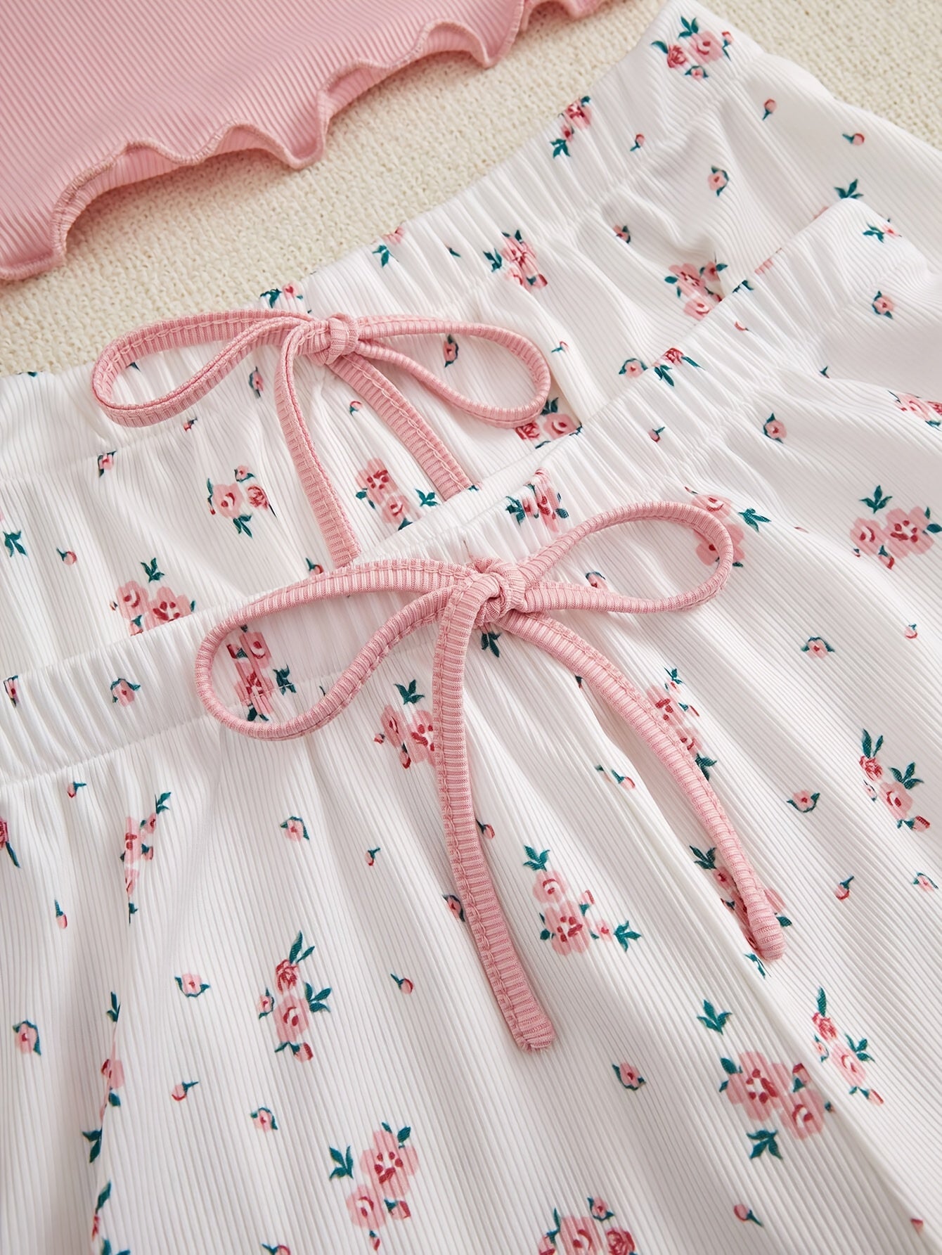 3pcs Set of Floral Print Lace Splicing Wave Edge Suspender Pajama Set