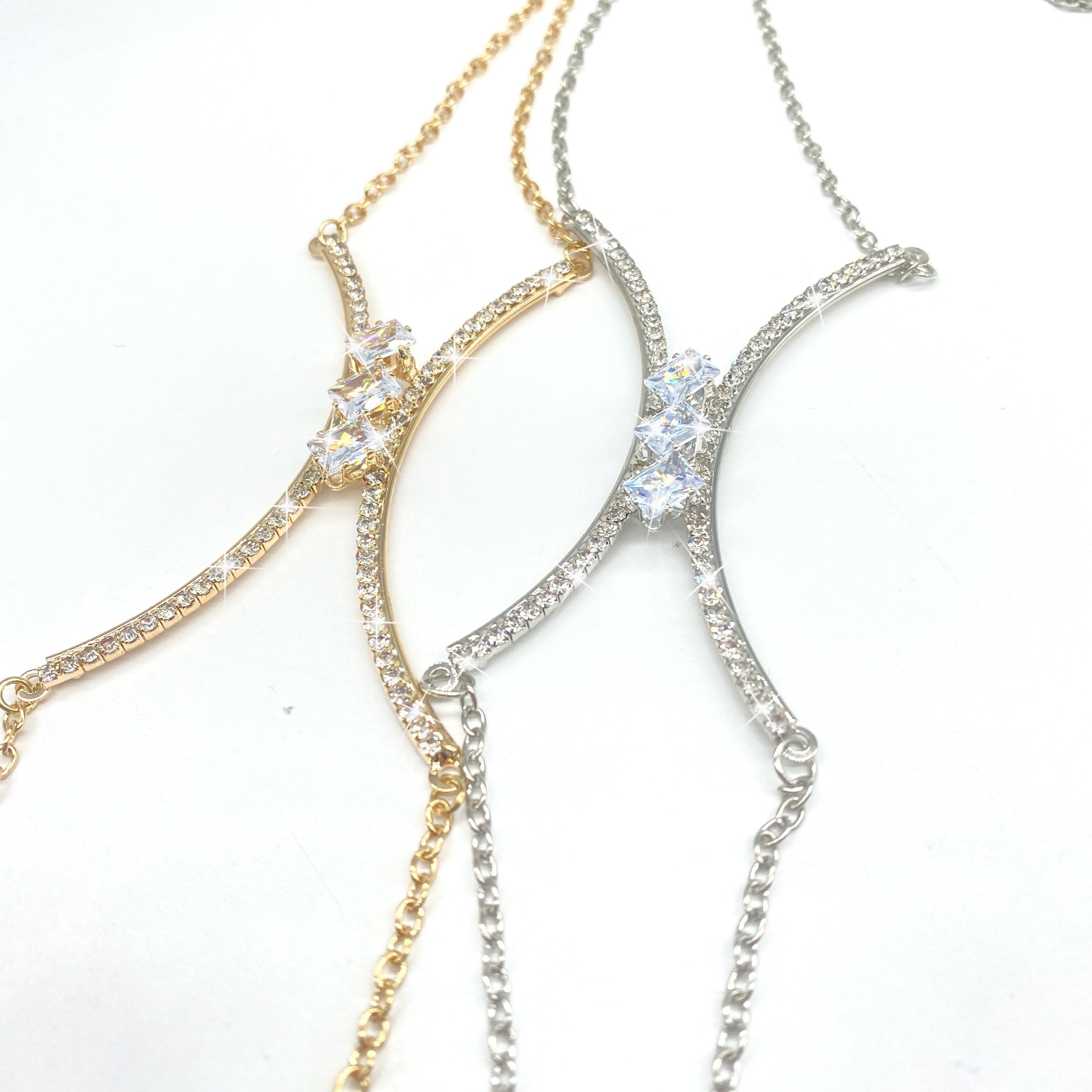 Glamorous Silvery-Plated Rhinestone Chest Chain - Sexy Body Jewelry for Parties & Casual Attire