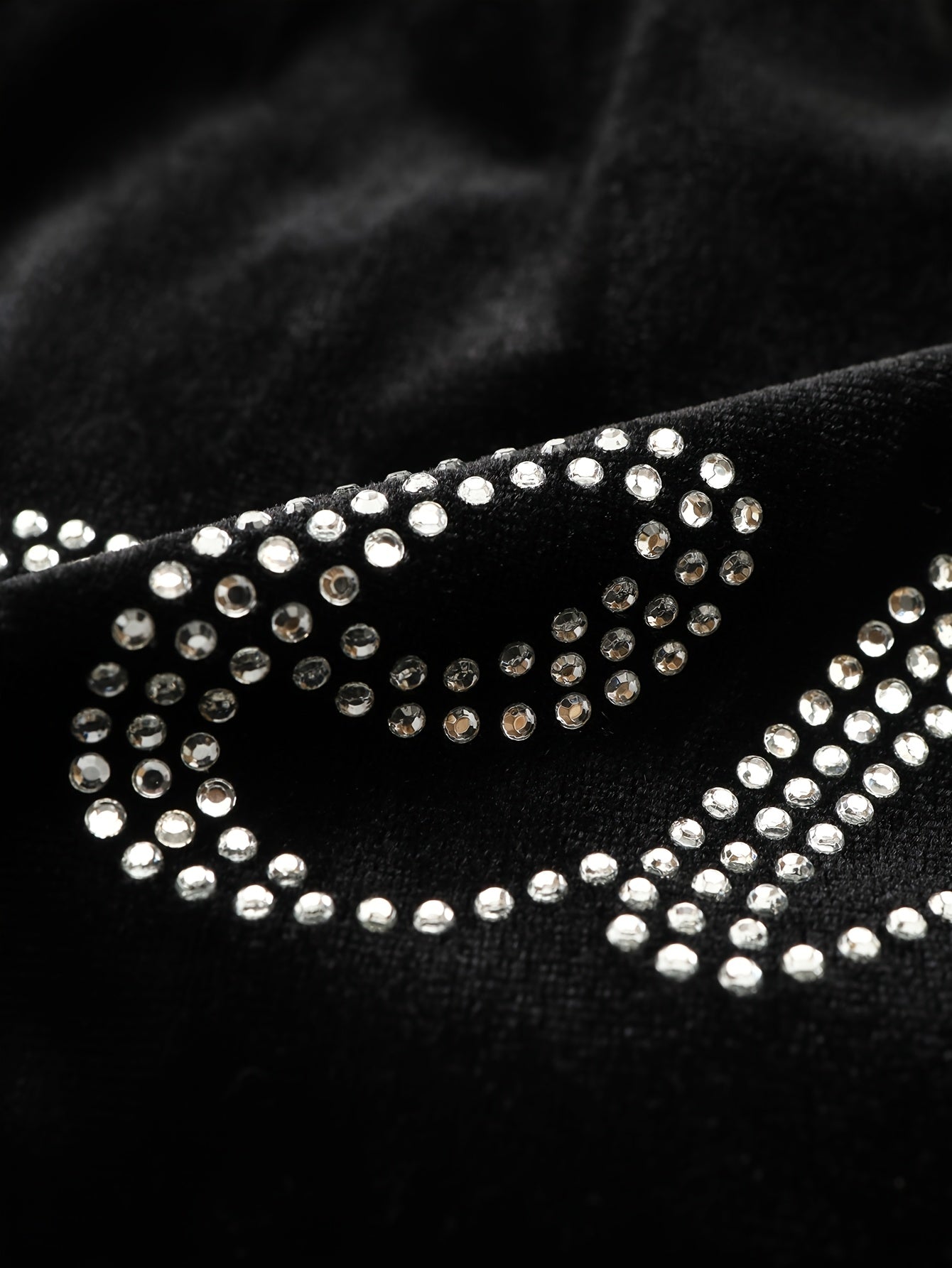 Spring/Summer Black Rhinestone Decorated Hooded Zipper Top and Pocket Pants Women's Casual Sports Suit