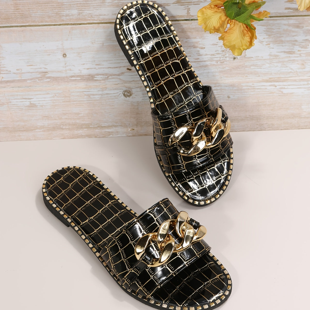 Women's Metal Chain Decor Flat Slippers, Fashion Open Toe Non Slip Slides Shoes, Casual Outdoor Slippers
