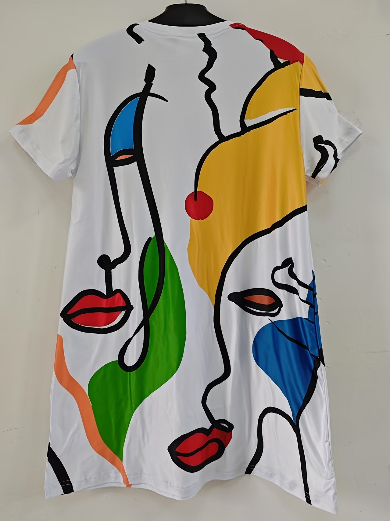 Women'S Casual Summer Dress with Vibrant Abstract Face Print - Short Sleeve, Loose Fit, All-Season, T-Shirt Style, Allseason Dress | Vibrant Print Dress | Comfortable Fit, Plus Size Dress