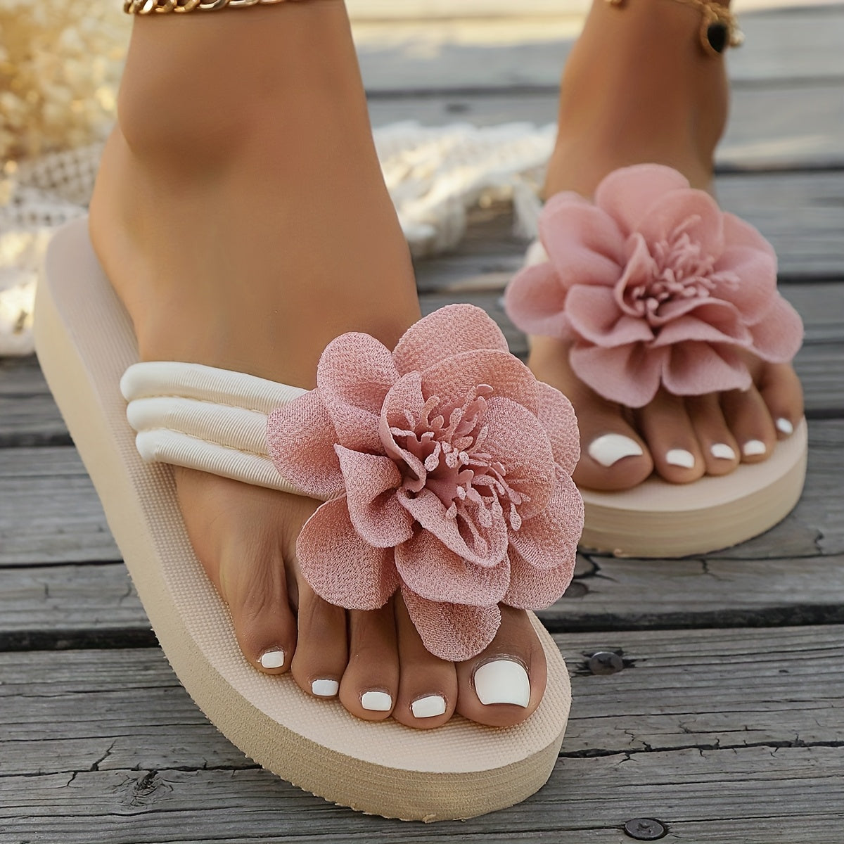 Women's Floral Flip-Flops - Comfortable Summer Beach Slides, Casual Open Toe Sandals with Soft Sole - For Women - Perfect for Summer Beach, Poolside & Casual Wear - Ideal Gift for Summer