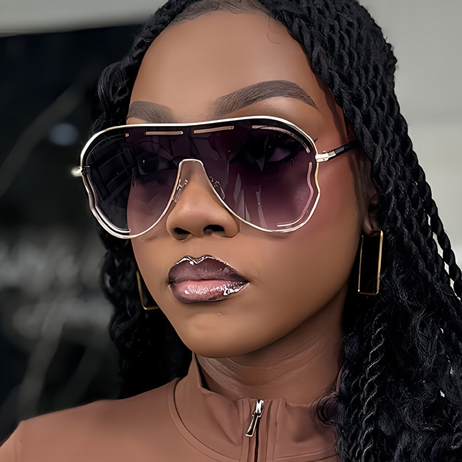 Stylish Polyhedral Metal Fashion Glasses for Women PC Material Trendy Fashionable Eyewear Accessory Casual