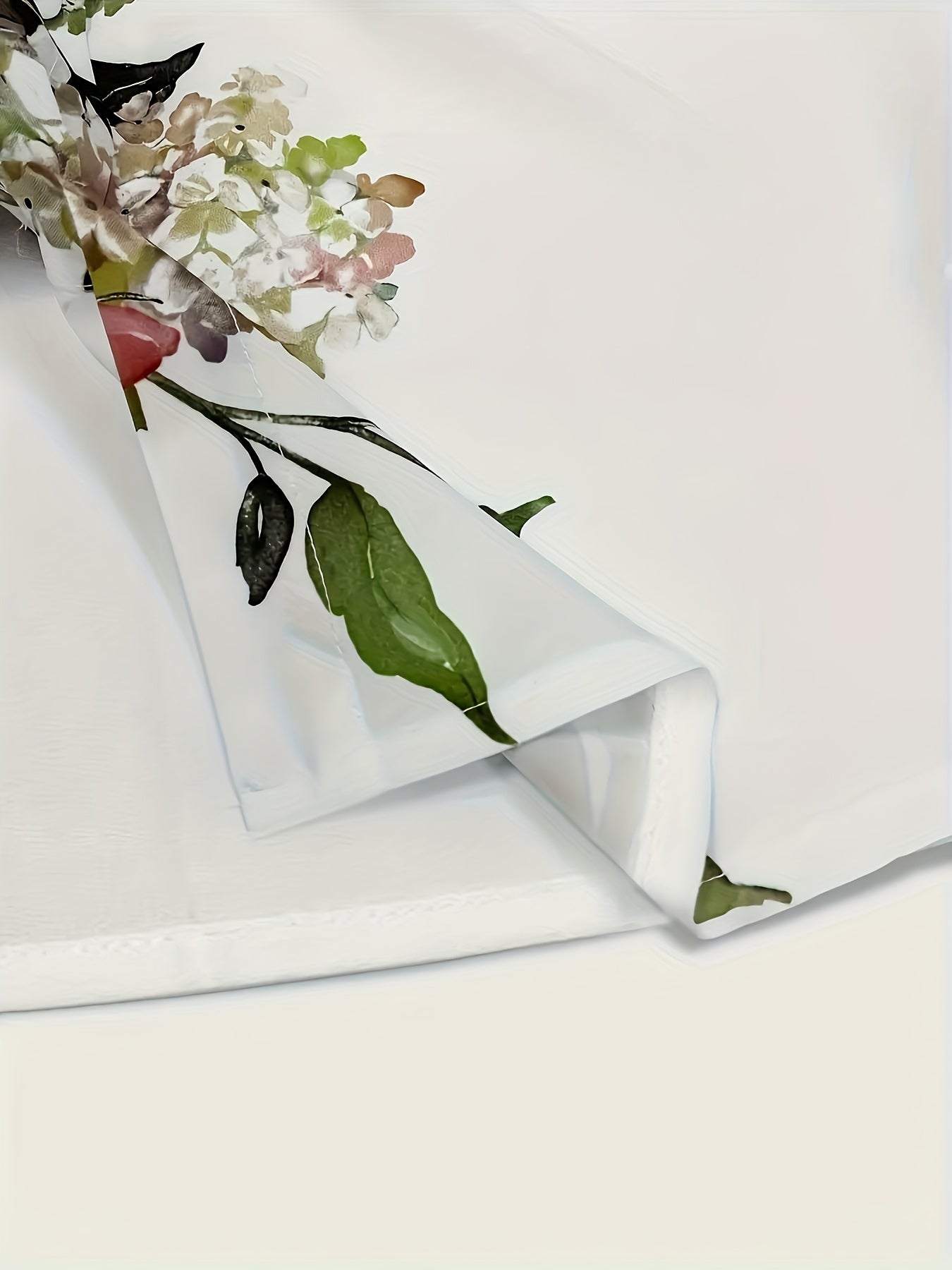Women'S Floral Print Long Sleeve Casual Button-Up Shirt - White with Pink Roses & Green Leaves, Perfect for All Seasons, Casual Attire|Floral Print Shirt|Long Sleeve Shirt