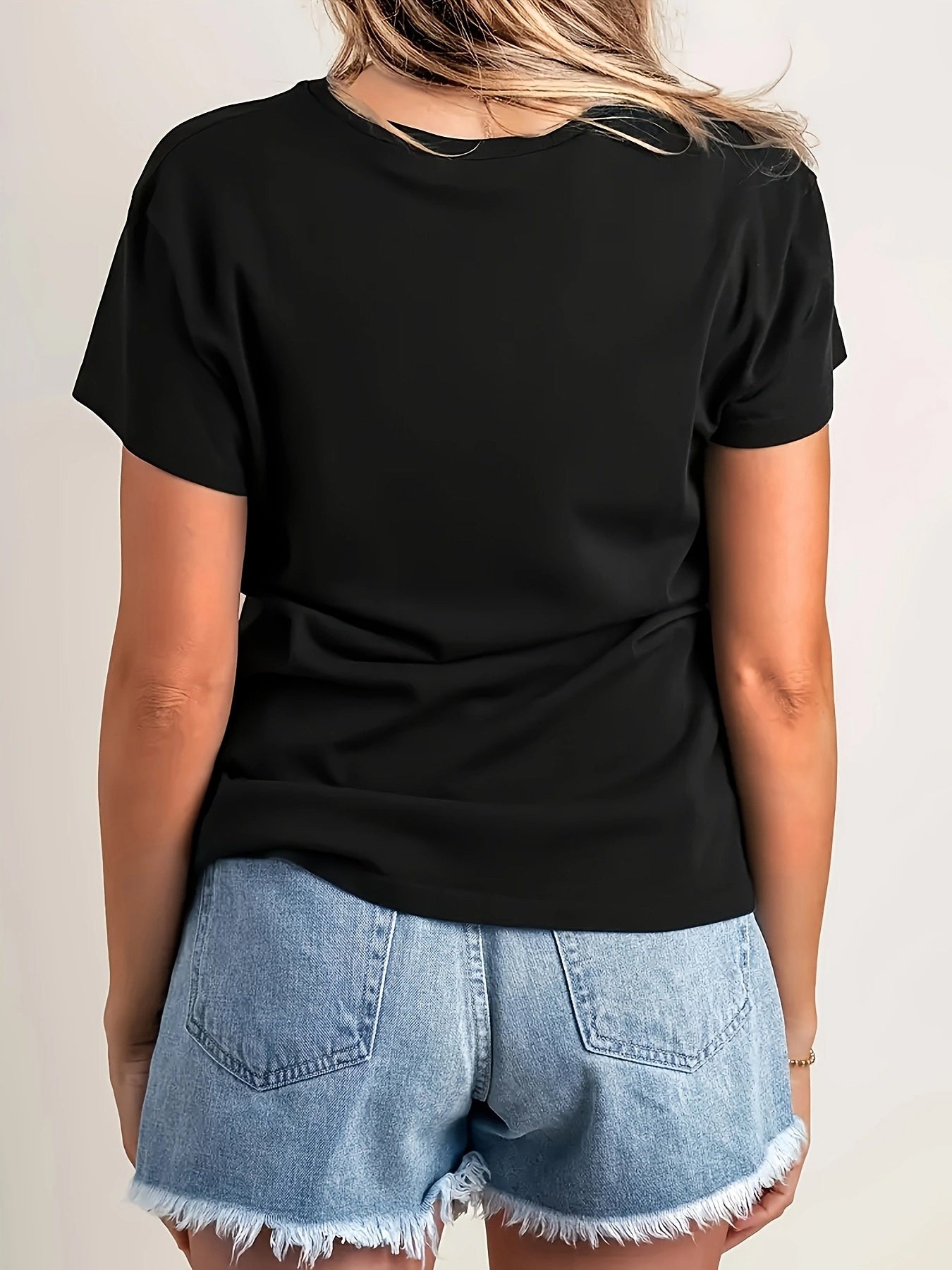 New Spring And Summer Collection Featuring a Sparkling Girl Design with Faux Rhinestone Hat Patterns, Along with a Women'S Printed Short-Sleeve Casual T-Shirt, Perfect for Gifting to Friends in The Spring And Summer.
