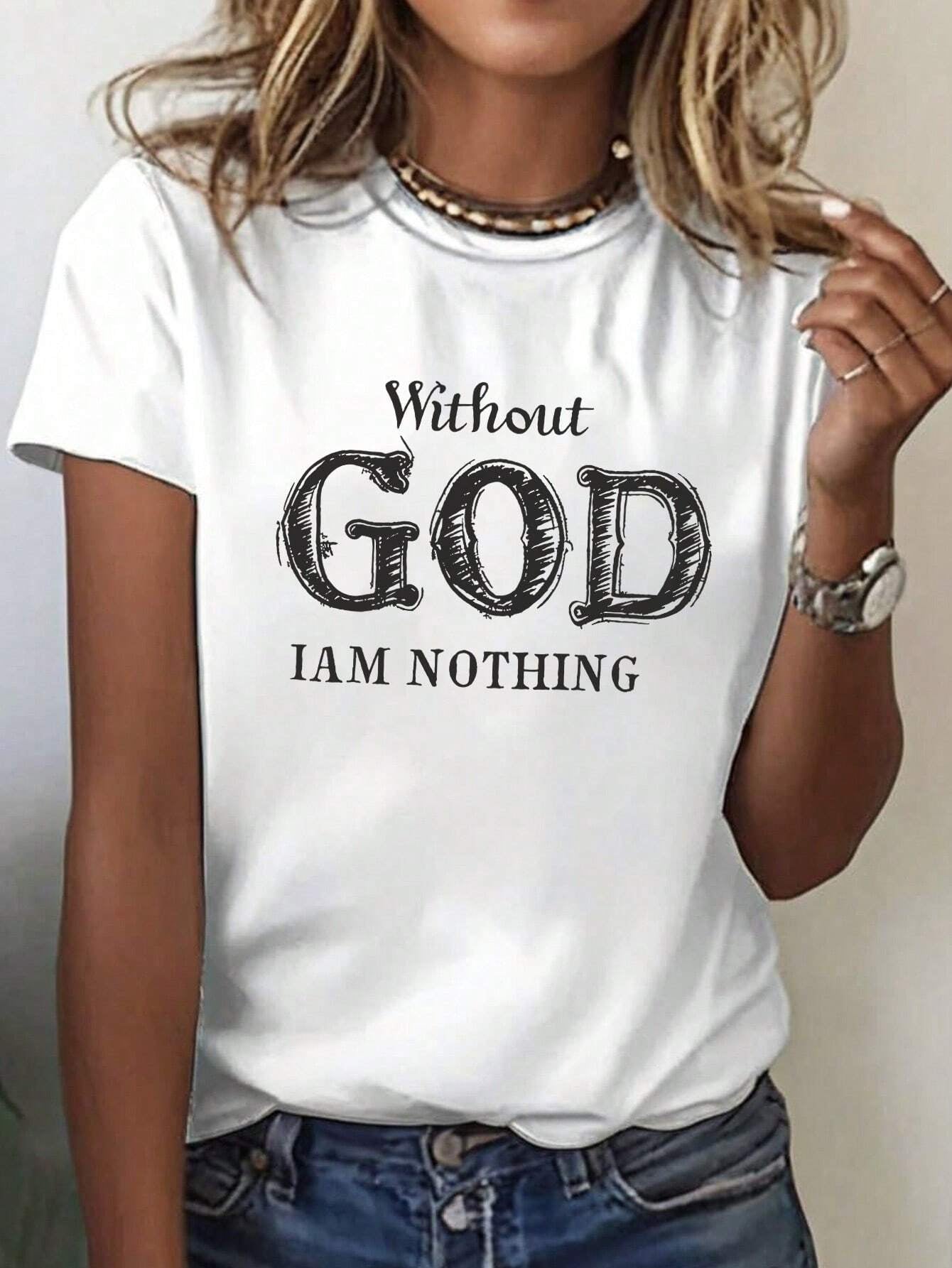 Women'S T-Shirt, with Its Simple Yet Refined Design, Is Crafted from Soft And Comfortable Fabric, Creating a Versatile Style That Perfectly Embodies a Woman'S Elegant Demeanor And Youthful Vitality.
