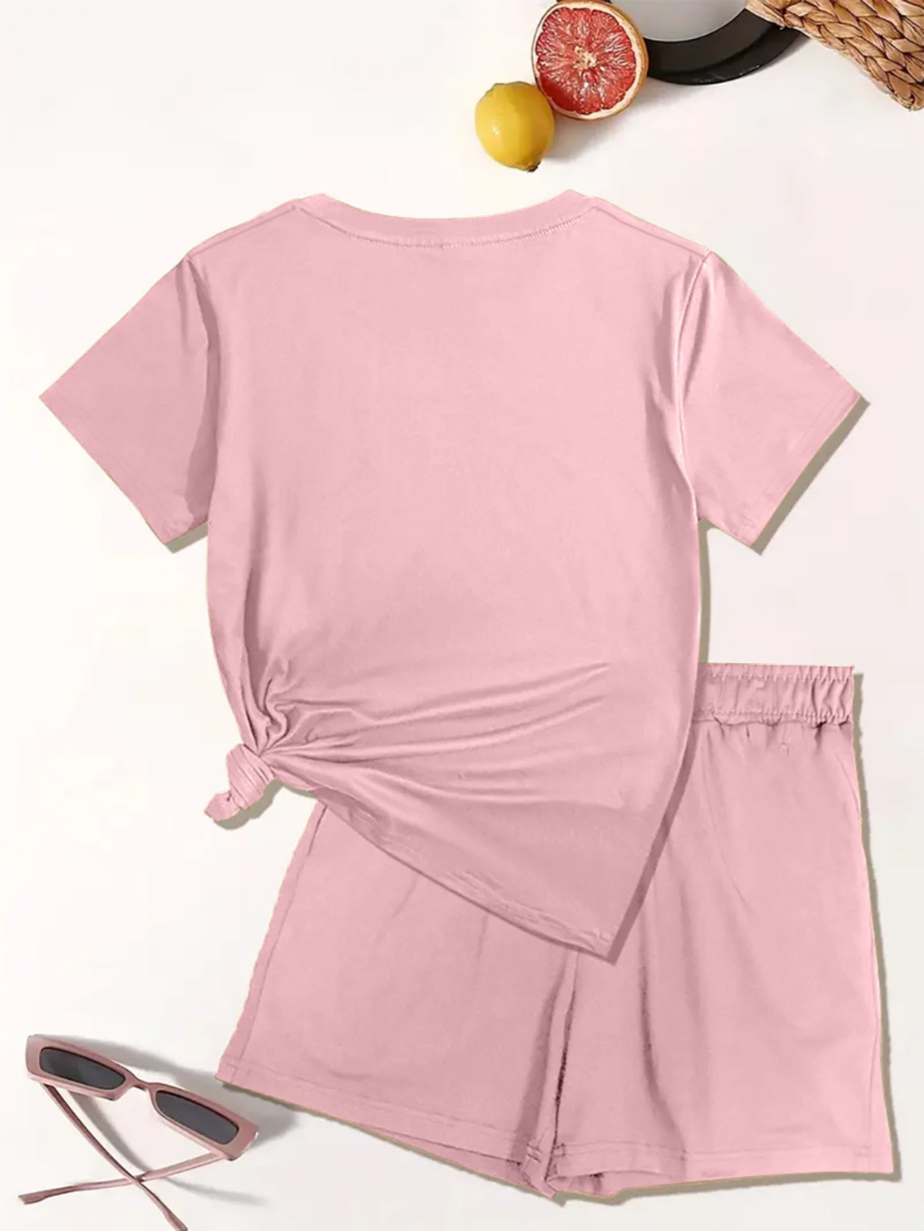 2025 Summer New, Pink Cartoon Animal Drinking Pattern T-Shirt, Casual Printed Round Neck Short Sleeve Top Elastic Elastic Waist Pocket Shorts Women's Two Piece Suit