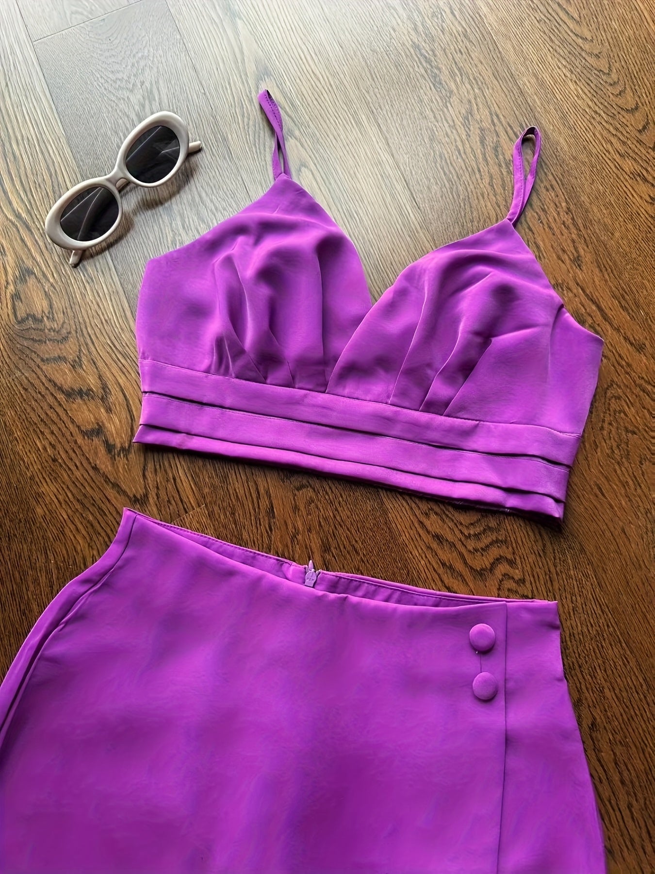 Women'S Elegant V-Neck Sleeveless Crop Top & High-Waisted Shorts Set - Vibrant Fuchsia Polyester with Button Detail, Golden Chain Strap & Clutch for Spring/Summer Casual Vacation Outfits, Vacation Outfit | Stylish Button Deta