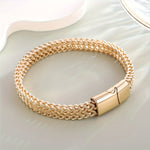 A Trendy Women's Bracelet With A Simple Style, Made Of Stainless Steel. It Has A Punk And Hip-hop Design, Suitable For Business, Daily Wear, Parties, Vacations, Birthdays, Anniversaries, And More.