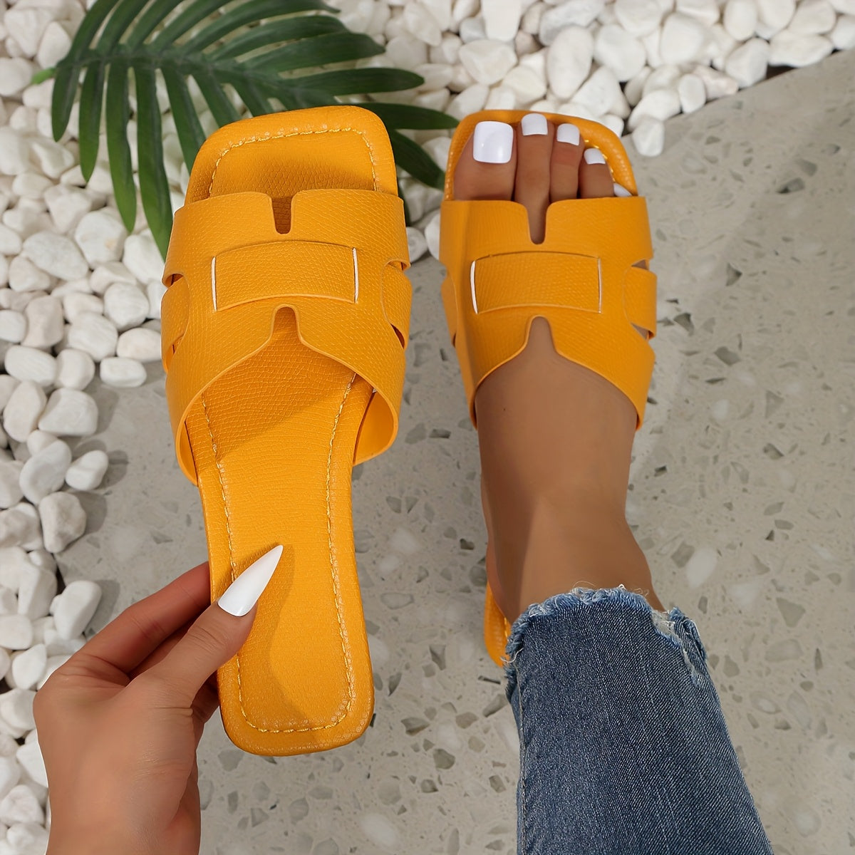 Women's Summer Flat Slide Sandals - Lightweight, Open Toe with Snakeskin Pattern Straps, Casual Elegant Style in Multiple Colors, Perfect for Party and Casual Attire, Strappy Sandals