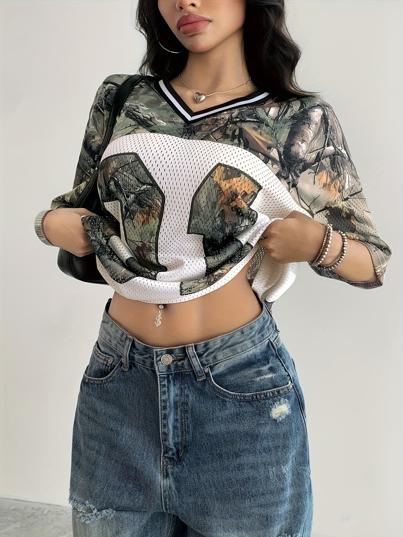Women'S Y2K-Inspired Camo Print T-Shirt with V-Neck, Short Sleeves, and Color Block Design - Casual Loose Fit, Hollow-Out Detail, All-Season Top PB-775, Casual Wear|Vacation Style|Trendy Look