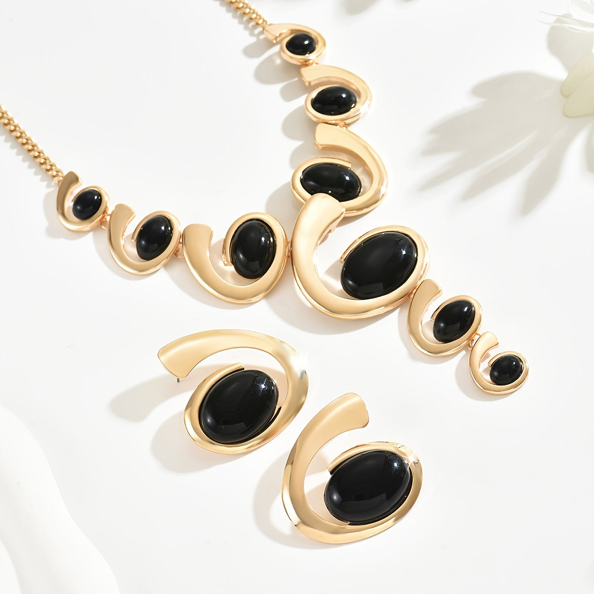 1 Set Boho Classic 2pcs Women'S Jewelry Set, Spiral Shape with Black Rhinestone Inlay, Y-Necklace and Earrings, Alloy, Versatile for Daily and Party Wear