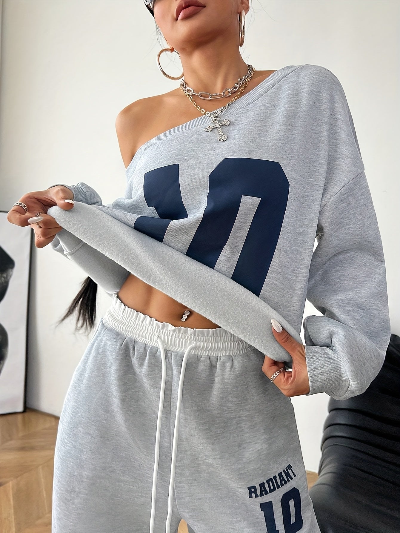 Digital Print Warm Asymmetric Collar Long Sleeve Sweatshirt and White Elastic Waist Wide Leg Jogging Pants