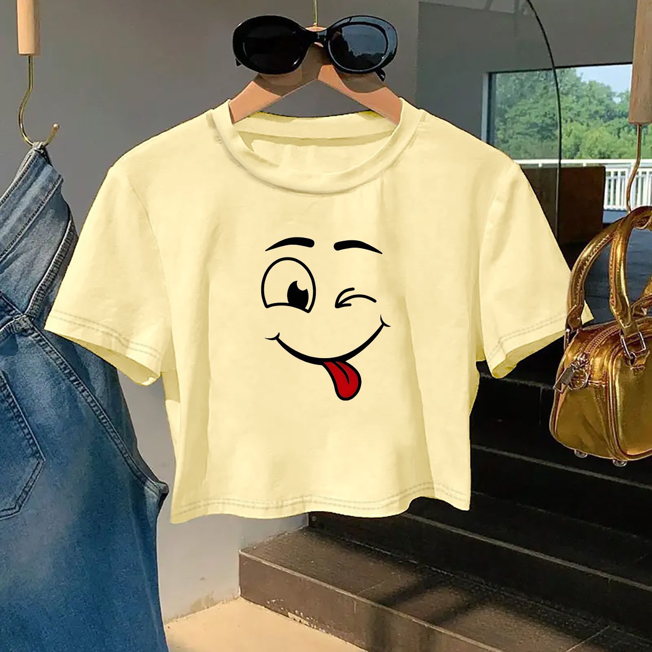 Women's Y2K Style Cropped T-Shirt - Light Pink joyful Face Graphic, Soft & Comfortable Fabric, Machine Washable, Spring/Summer Casual Top, Ladies T Shirts
