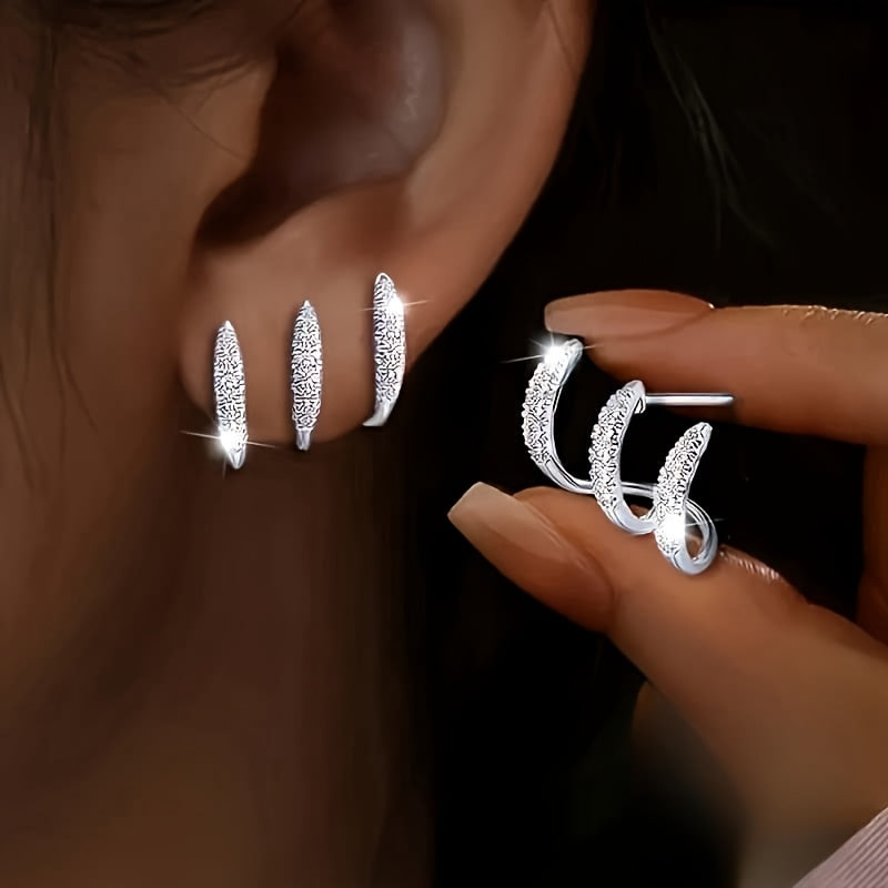 Elegant Women’s Hoop Earrings - Three-Pronged Curved Design, Shiny Metallic Finish, Low Allergy, Perfect for Casual Attire or Gift Giving (Valentine’s Day, Christmas), Quirky Earrings, Best for Christmas