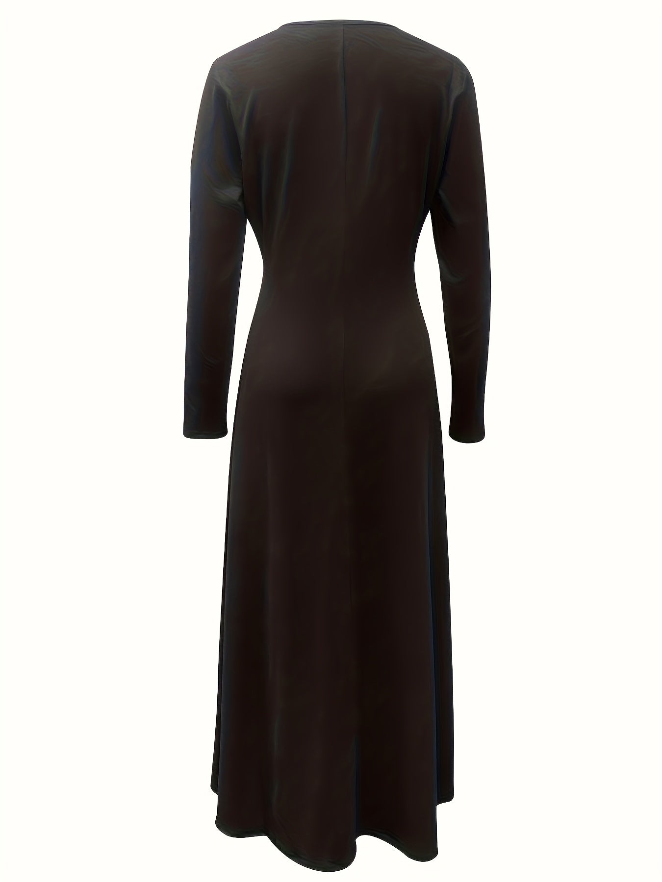Fashionable Black And White Casual Outfit for Women'S Wear, Directional Style.