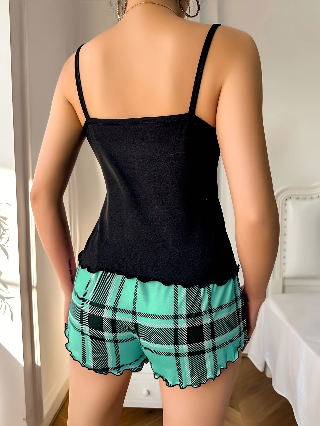 Women's Plaid Heart Print Frill Trim Casual Pajama Set, Round Neck Backless Cami Top & Shorts, Comfortable Relaxed Fit, Summer Nightwear