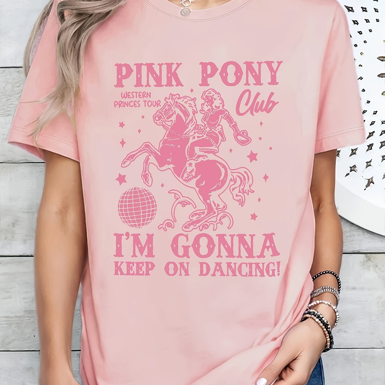 Women'S Pink Pony Club Graphic Tee - "I'm Gonna Keep on Dancing" Print, Casual Crew Neck Short Sleeve T-Shirt, Spring/Summer Fashion Top, Cute and Elegant Styl