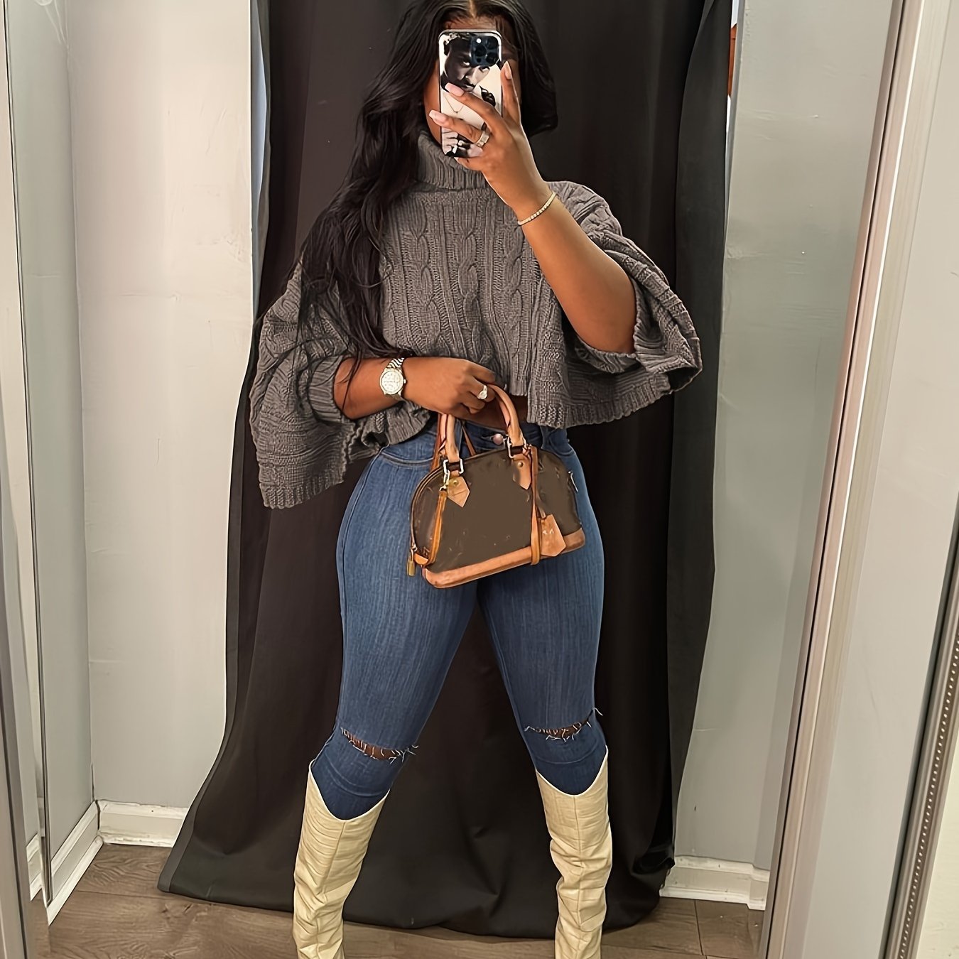 Cozy Turtleneck Cropped Sweater - Soft Knit, Loose Fit, Solid Colors - A Stylish Womens Layering Essential for Autumn/Winter